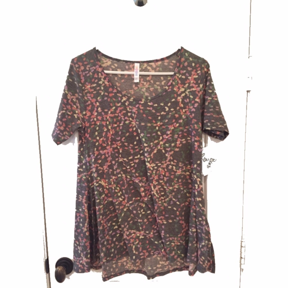 ⛱️🔥LuLaRoe - Brown Confetti Print Perfect T - S